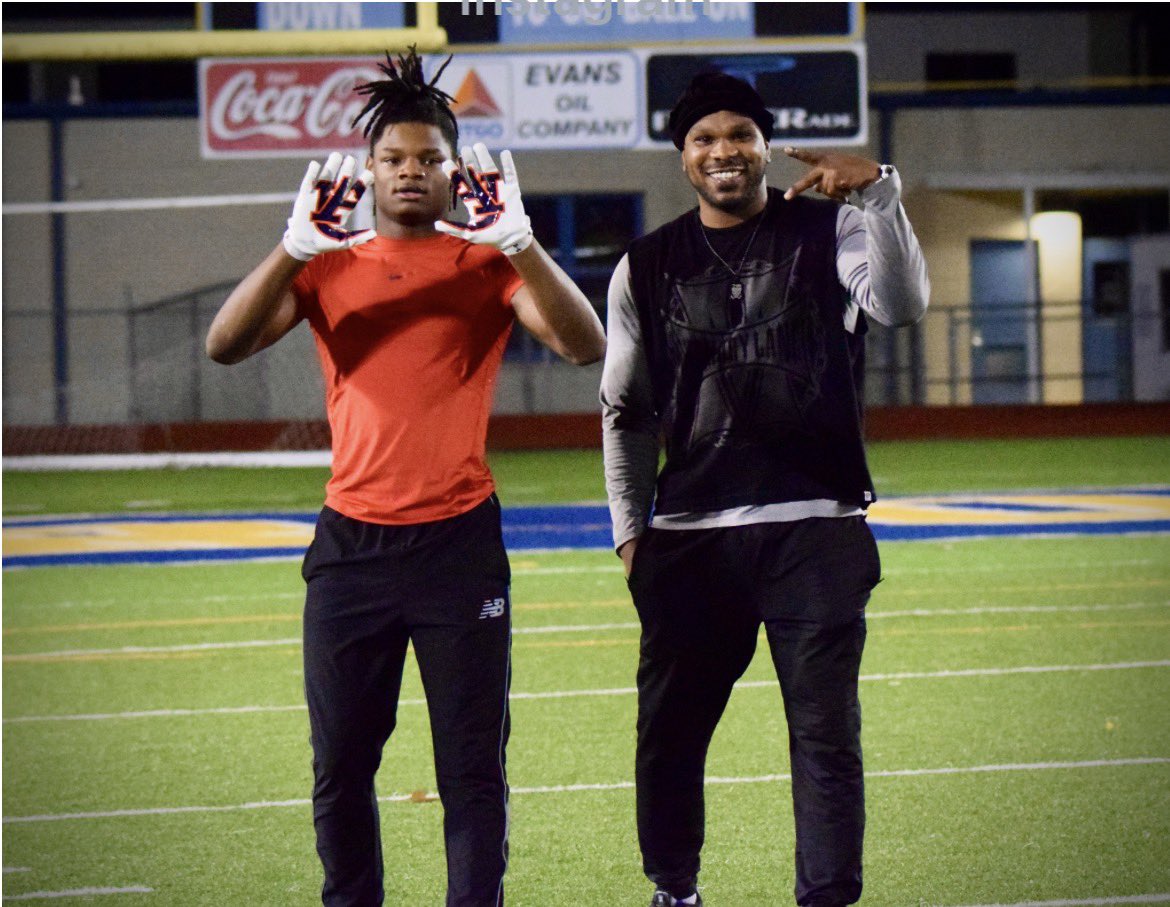 Deuntra Scheanette tweet media