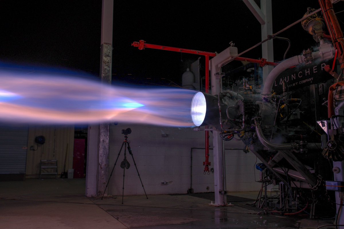 LΛUNCHER tweet media