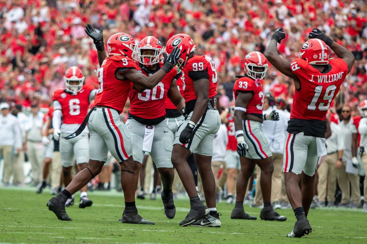 Slash Football Feature 🏈 tweet media