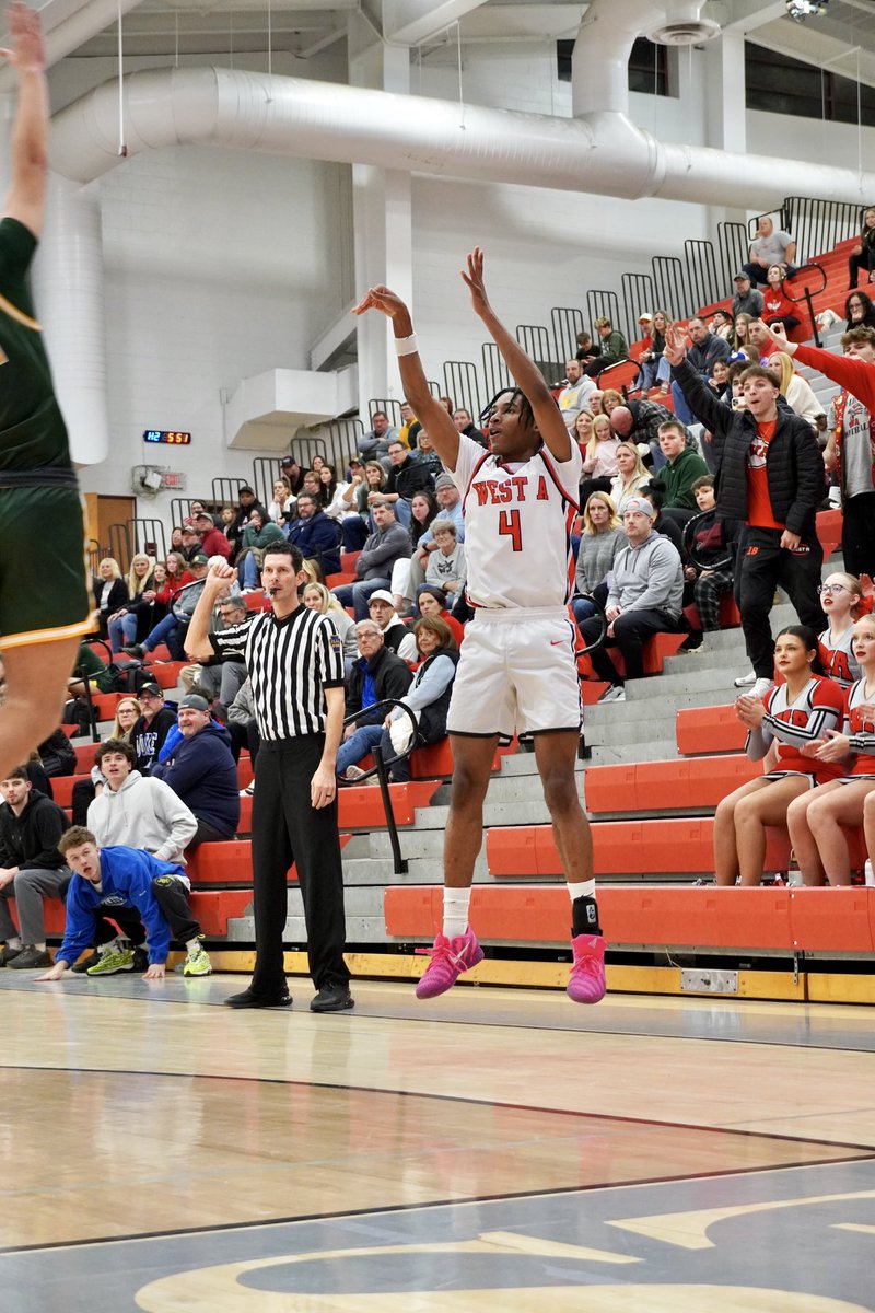 Senior Josiah Johnson is up for Player of the Week for his ✨30✨ Point performance over Blackhawk! Get out and vote!  

timesonline.com/story/sports/h… 

<a href="/ucallmejo_4/">Josiah</a> <a href="/WestASports/">West A Athletics</a>