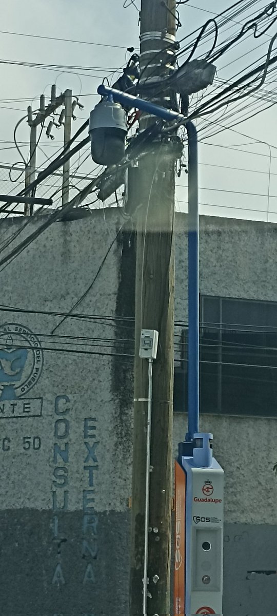 Que mugrero de trabajo! De perdido un arreglito ahí alcalde! <a href="/HectorGarciaNL/">Héctor García García</a> <a href="/municipiodegpe/">Guadalupe Gobierno Municipal</a> <a href="/samuel_garcias/">Samuel García</a> Esas postales verán los visitantes en el próximo mundial? <a href="/GuadalupeNLhoy/">Guadalupe NL Hoy!</a> <a href="/telediariomty/">@telediariomty</a> <a href="/info7mty/">INFO7MTY</a>