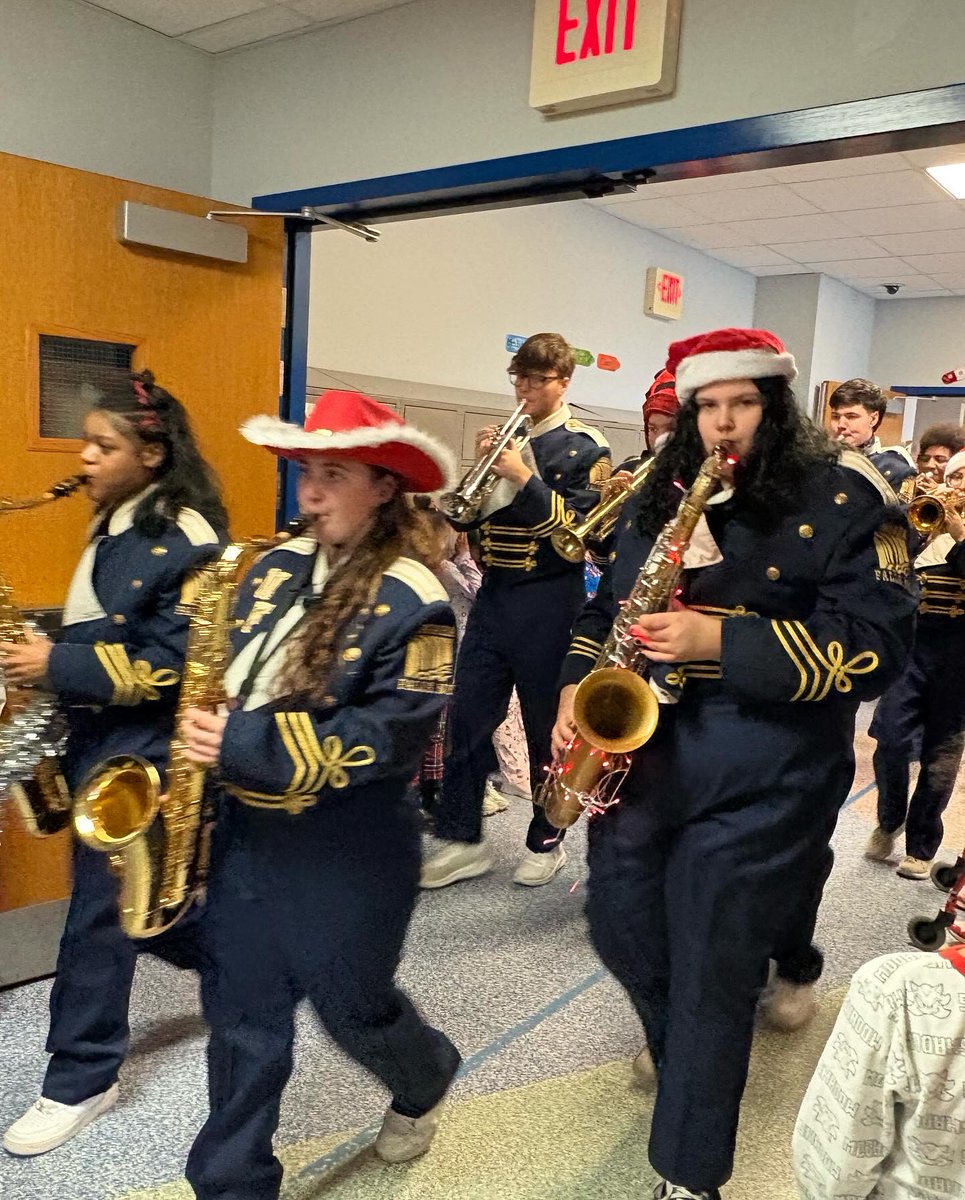 NSSElementary's tweet photo. Special thanks to the members of the NFHS Wolverine Marching Band for surprising our students on the last day before winter break and performing in the hallways.  They did an amazing job and our students were excited to cheer them on! https://t.co/Jukiy5VeVB