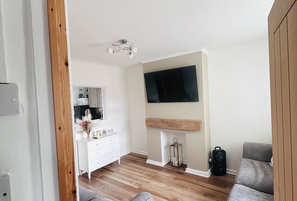 House Exchange tweet media