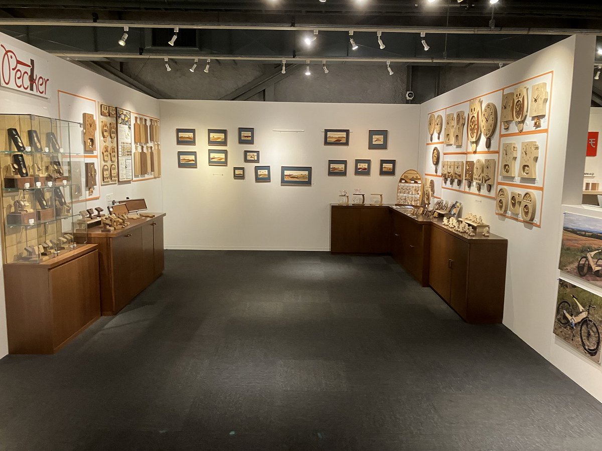 cosine_com's tweet image. クリスマスイブの静かな雪道と、ありがとうがつながる贈りもの
わくわく様です。
このところ雪も少し落ち着きましたが、路面はつるりと光っていて、歩くたびに冬の緊張感を感じます
そんな朝を迎えた今日は、クリスマスイブ。
明日の朝、子どもたちがプレゼントの袋を開ける音
x.gd/LtyCT