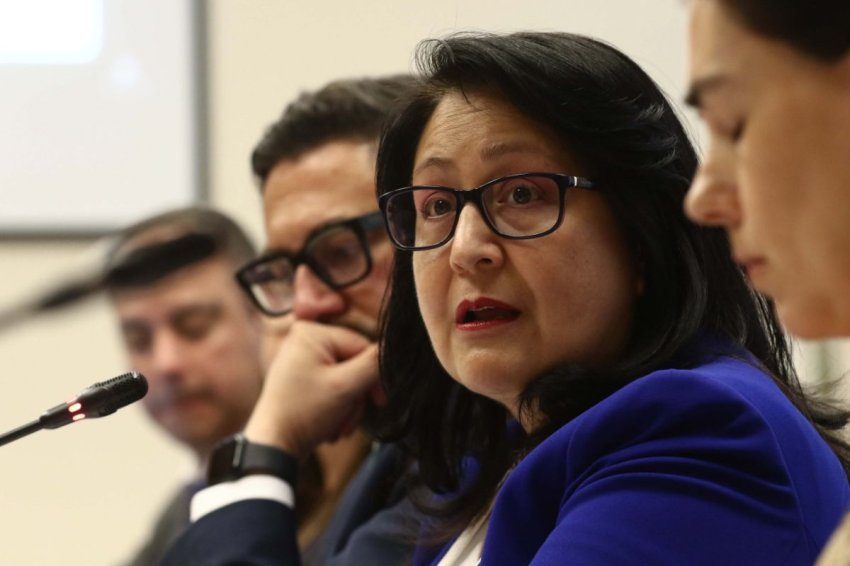 __elmercurio's tweet image. Contraloría detecta US$ 17.300 millones de desorden financiero en ministerios y municipios en últimos cinco años
beta.elmercurio.com/2025/12/23/eco…