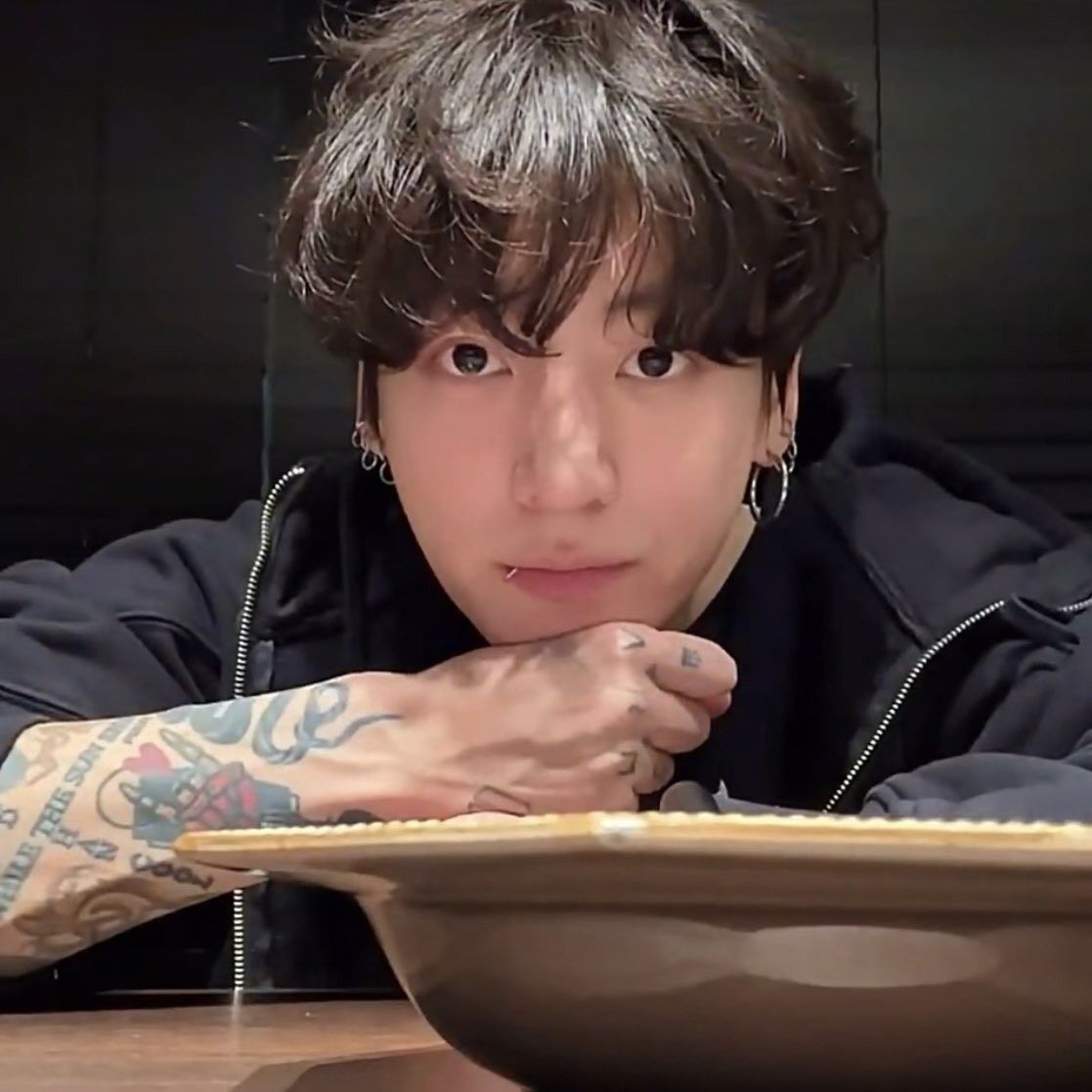 ᴇʟᴏᴀʜ 📖 🪭⦿ ☰ ☲ tweet media