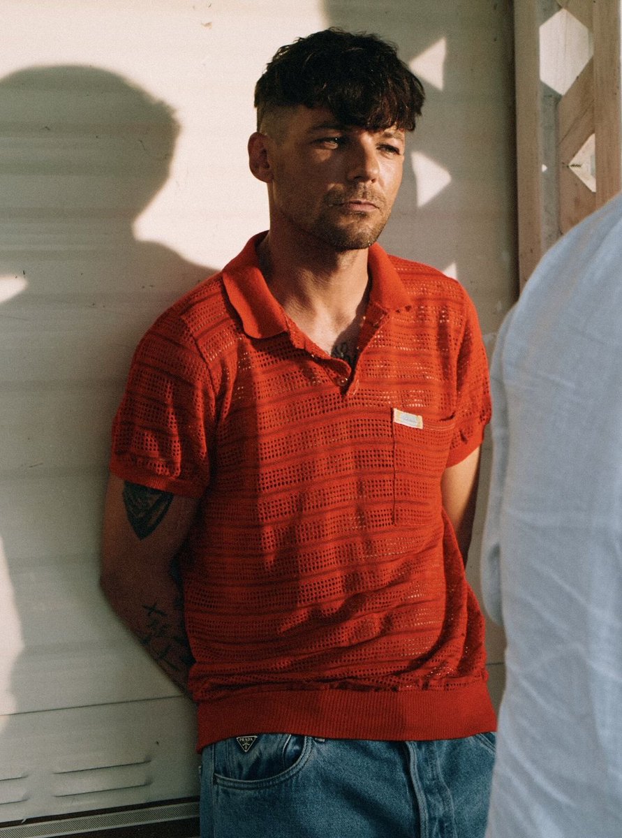LTWorldUpdates's tweet photo. Happy 34th Birthday to @Louis_Tomlinson
Singer, songwriter, musician, entrepreneur, mentor, festival owner, fashion founder, philanthropist, and devoted father.
Thank you for the music, the inspiration, and your heart.
So proud of you, today and always. 💙
#HappyBirthdayLouis https://t.co/4hpcEl9dz1