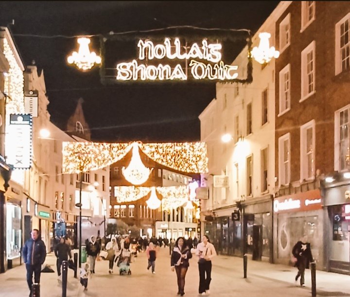 DerekHolly7's tweet image. Nollaig - Christmas 🎄🎅⭐️
The word 'Nollaig' is of Latin origin: Old Irish 'Notlaic', from Latin 'nātālīcia' for 'a birthday party'

Scottish Gaelic - Nollaig
Manx - Nollick
Welsh - Nadolig
Breton - Nedeleg
Cornish - Nadelik

Nollaig shona duit!! 🎅 
Merry Christmas to you! 🎄