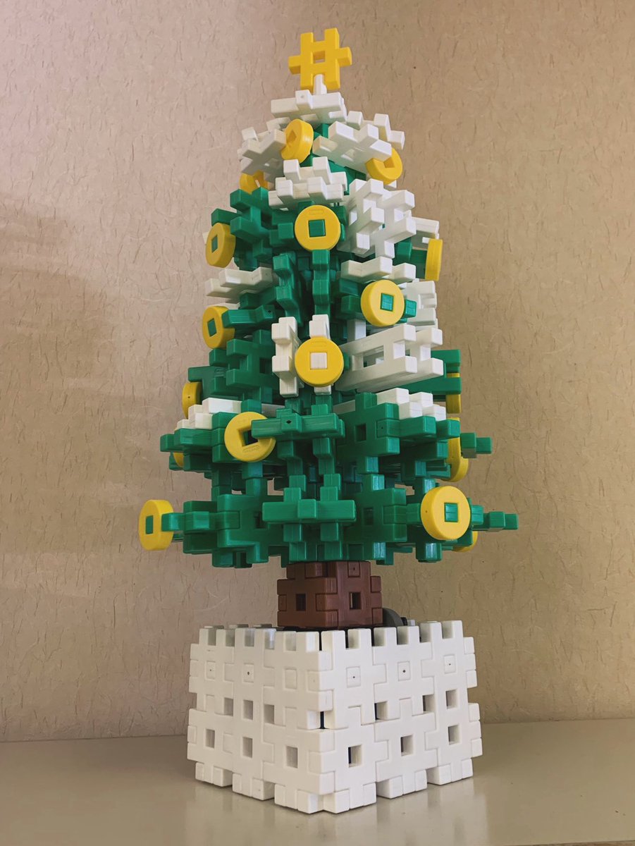 ctk_newblock's tweet photo. ニューブロックのクリスマスツリー(再掲) https://t.co/i7QalDgAY0