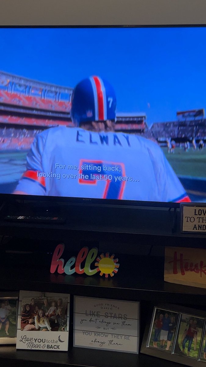 saf2564's tweet image. Here we go!! #Elway #Netflix 💙🧡💙🧡💙🧡💙🧡