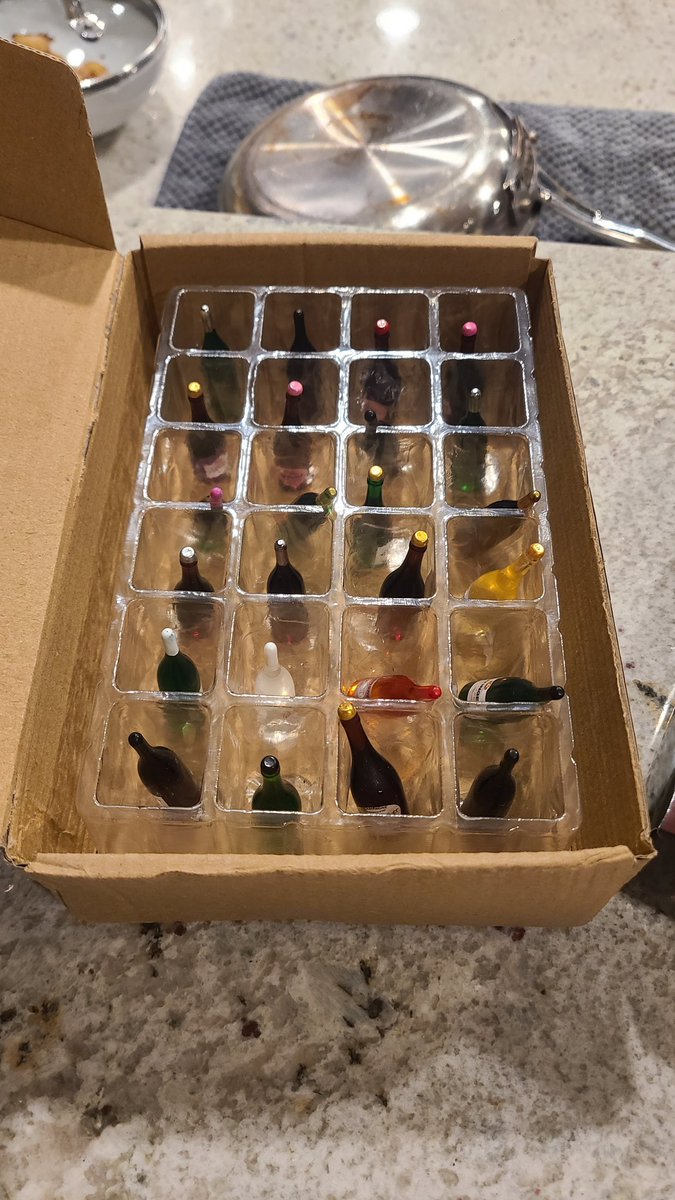 gpmark's tweet image. WTF is this?