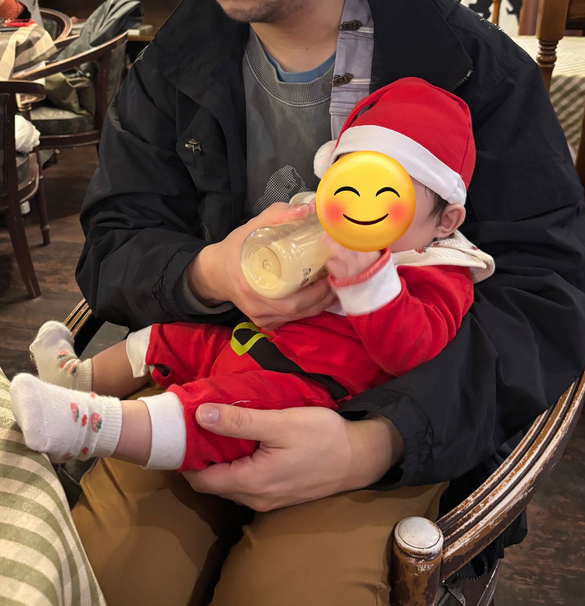 相方がお休みなので那須までモーニングしに来た🥺どうしても着せたかった🎅🏻服で声をかけられまくる今日でちょうど7ヶ月になった👶