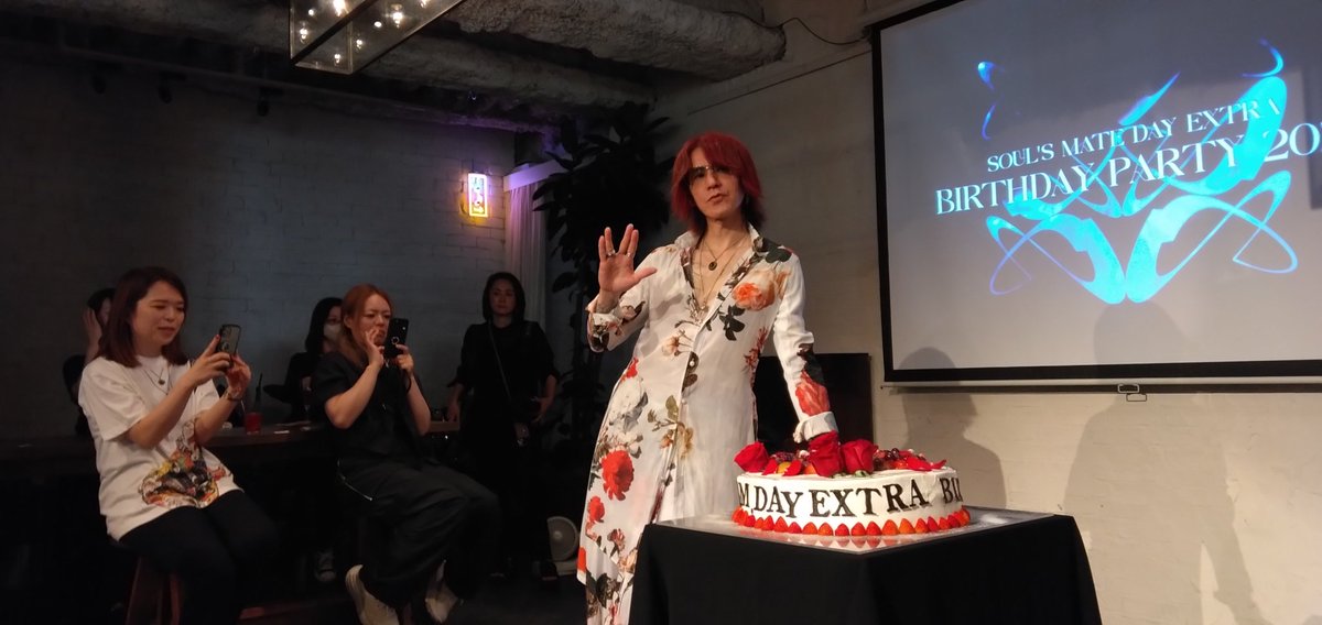 C_Elizabeth_SGZ's tweet photo. SUGIZO BD PARTYより
#LUNASEAに愛を込めて #SUGIPICで応援 #LUNASEA #SUGIZO #SUGIPIC https://t.co/TLX9VJtEuR