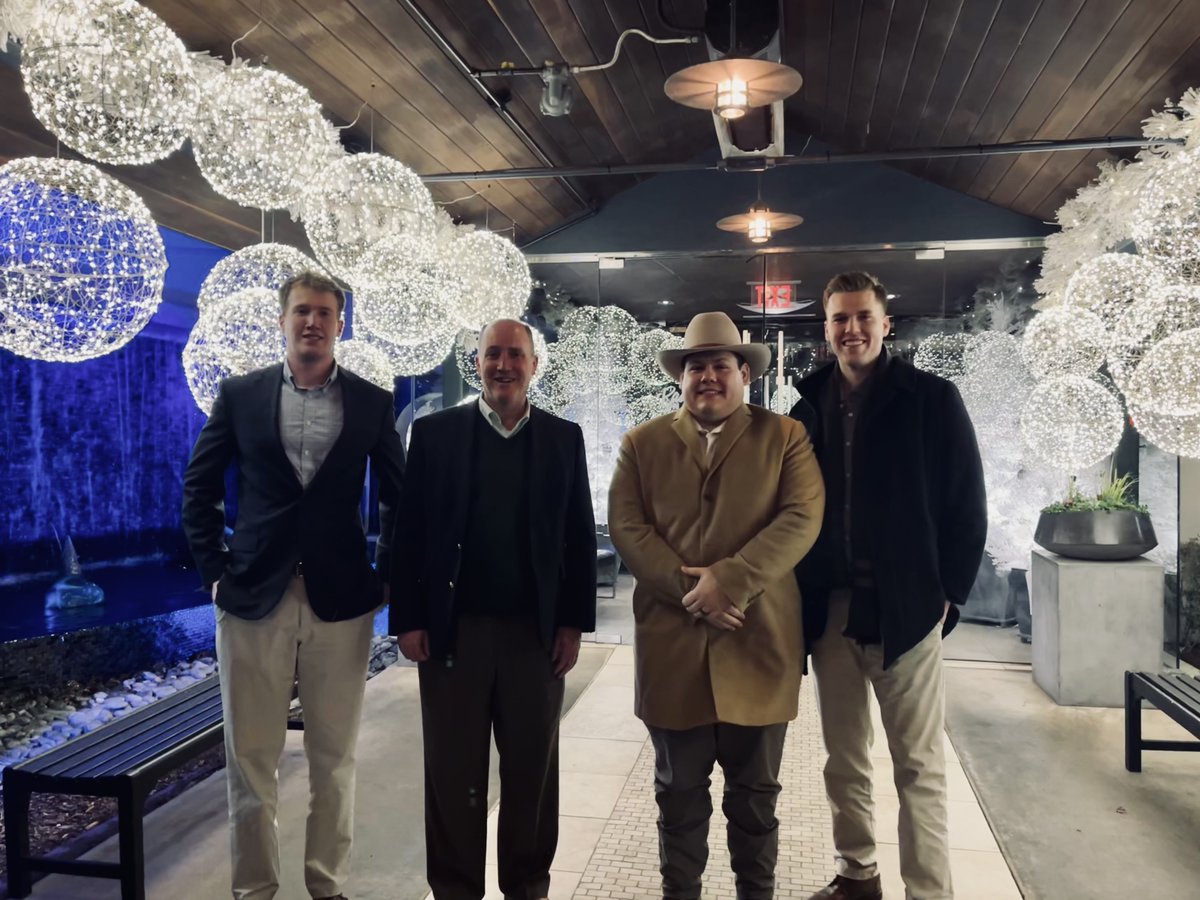 Merry Christmas! Great to have our Arc 3 team members from Austin and Chicago in town recently to celebrate Christmas and plan for 2026! #publicaffairs