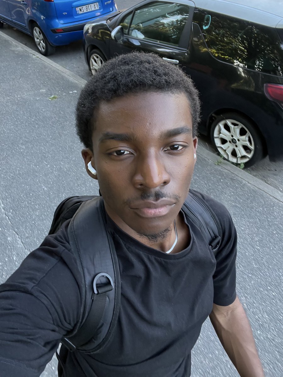 nmnyon's tweet image. ⬛️🎒