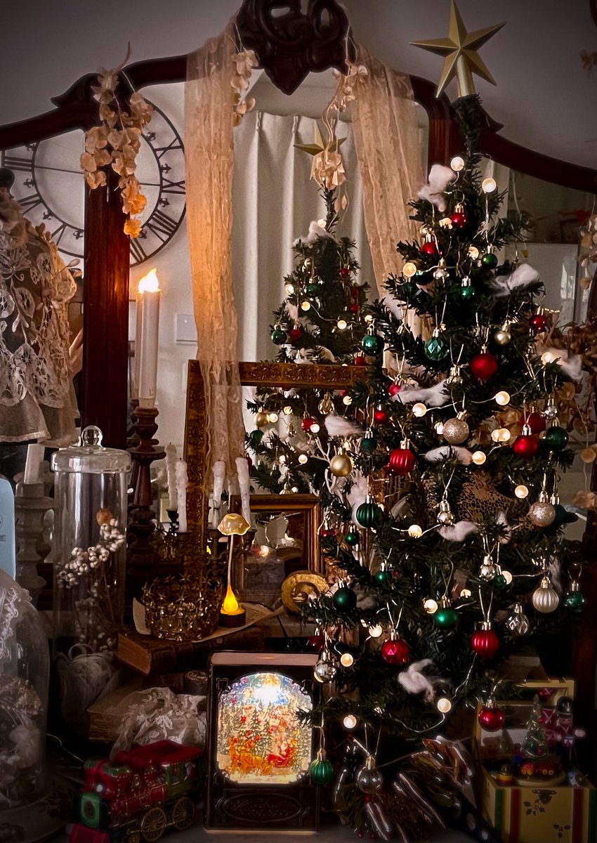 Merry Christmas❣️ですね🎄🎄

ずっと家の片付けと断捨離と大掃除をしています
普段やってないと年末が大変💦