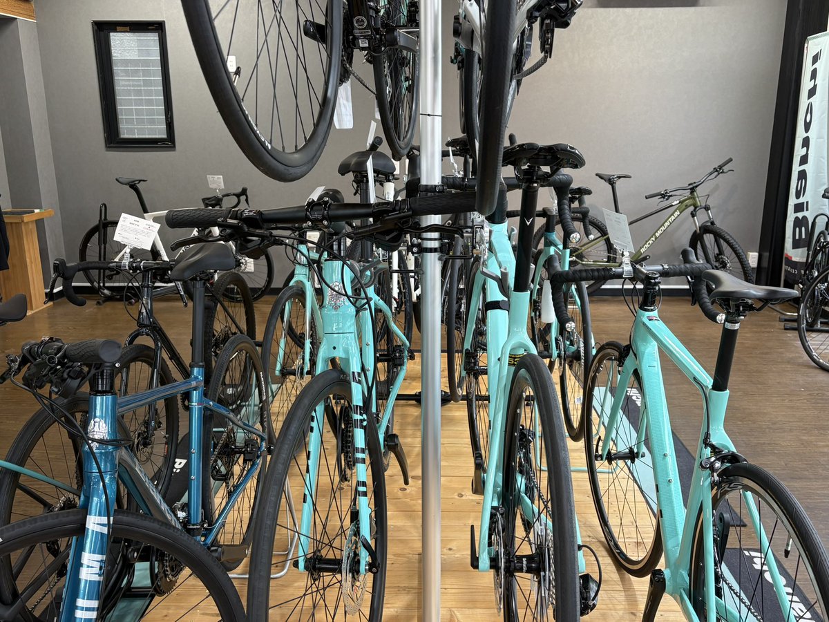 おはようございます。 ビアンキ、キャノンデール、スペシャライズド