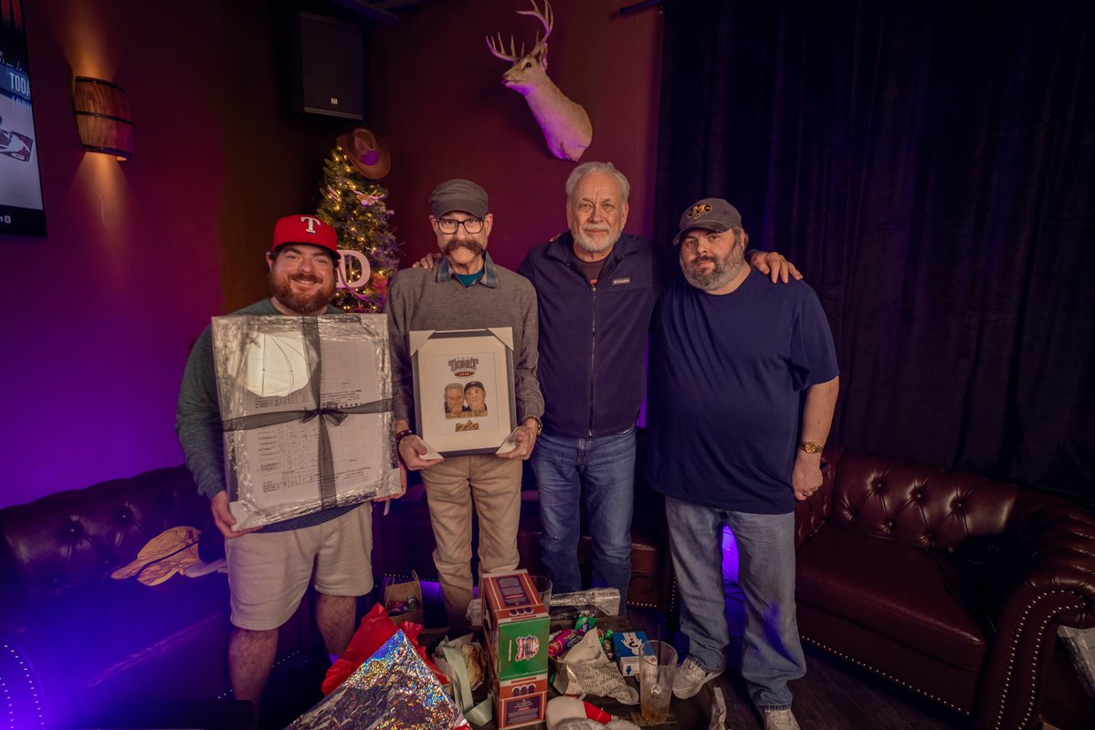 YDC_DFW's tweet image. It’s a YDC and OG Christmas! Bringing you sports, stories, and more! Big thanks to Dudley’s for having us for some Christmas Cheer 🖤 

Biggest Thanks goes to Mrs. Clause (aka Becca) for making Christmas special for everyone 🥰

patreon.com/posts/146468271

#christmas #og #podcast