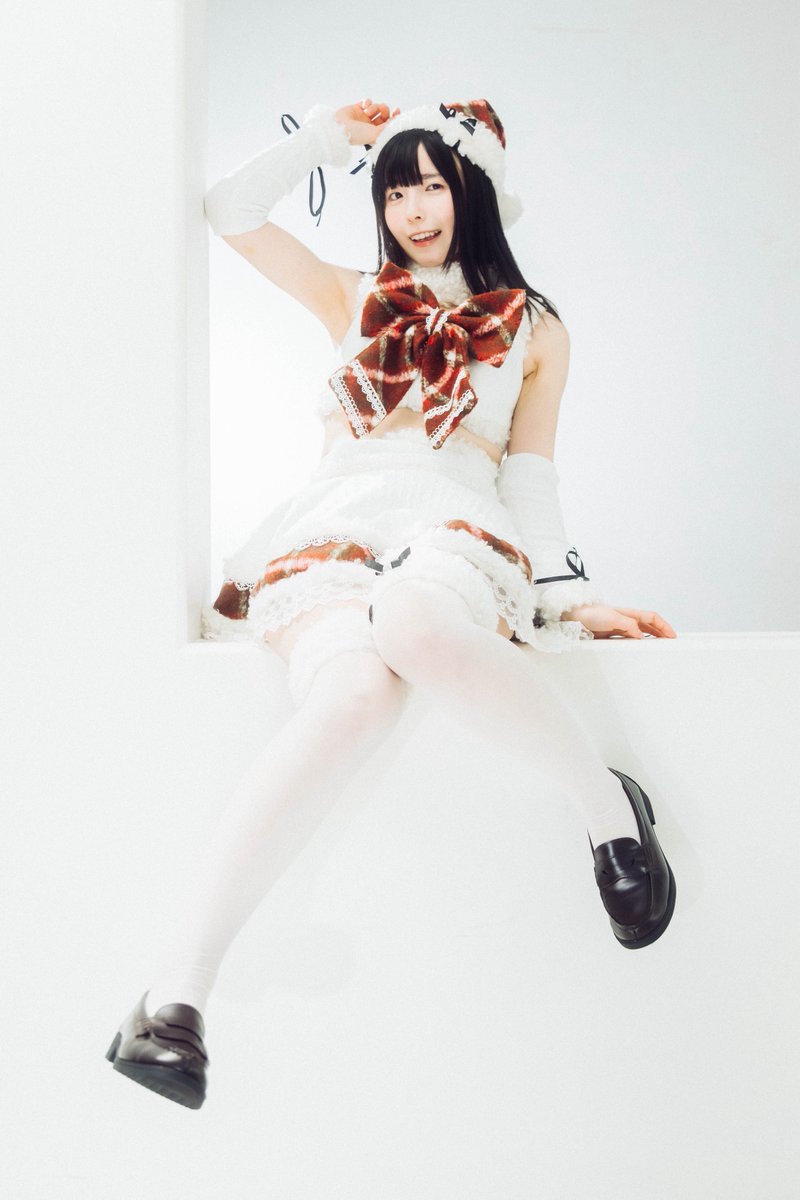 こまめ🍤1st写真集発売中【C107*2日目東8 Z-25a】 (@pipipi_koma