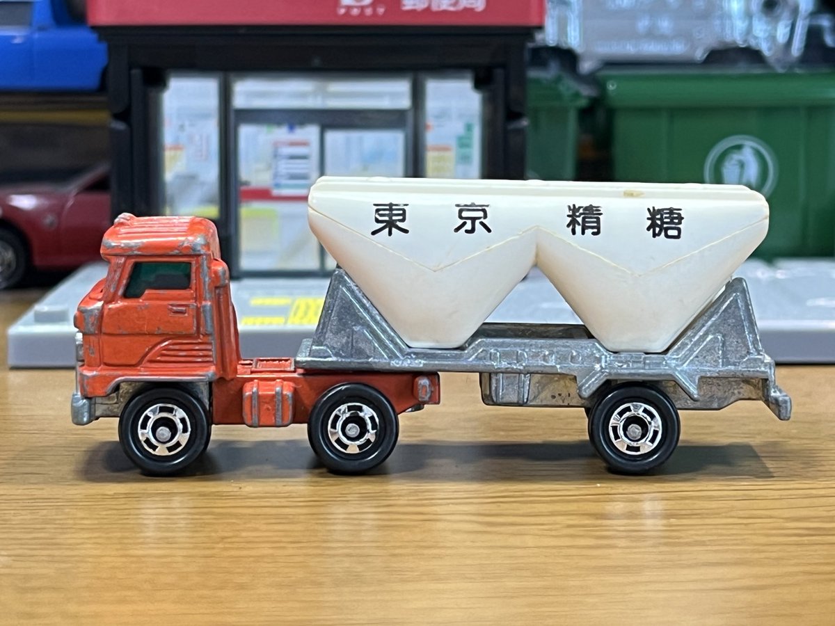 赤箱 No.19-3-1 日野 バルクトレーラ (オレンジ) 存在は知ってたけど