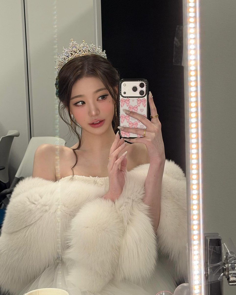 hourly wonyoung (@hourwony) on Twitter photo 