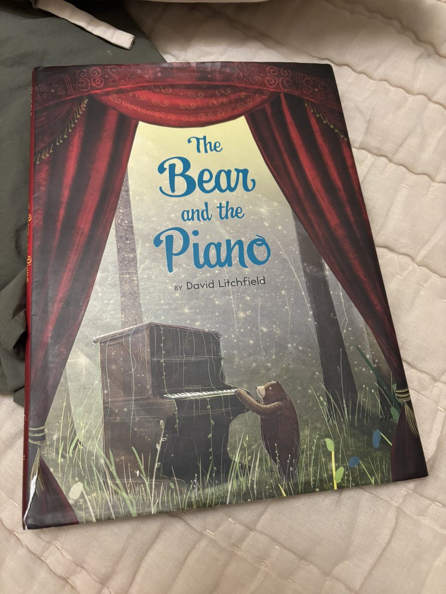 wlaufer720's tweet photo. Kids book review: The Bear and the Piano

Fun coming-of-age story about curiosity, ambition, music, and needing to leave to appreciate what home is.

Score: 7.5/10 https://t.co/s66CHuXgu8