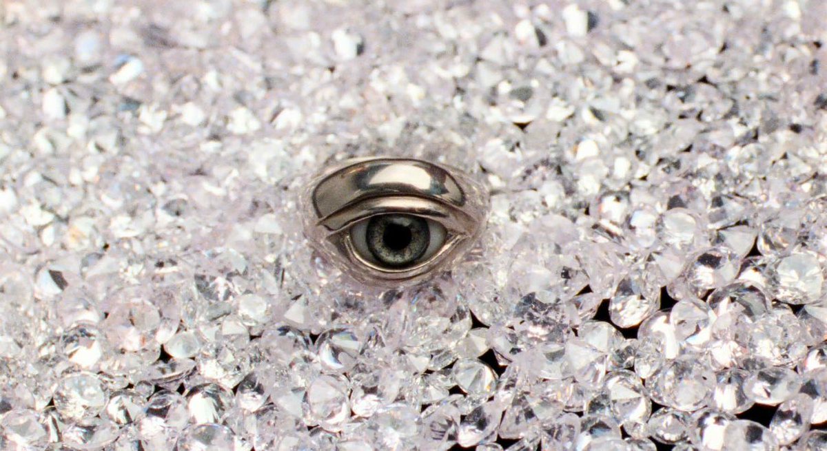 isaacfeldberg's tweet image. Most certainly REFLECTION IN A DEAD DIAMOND — I hope at some point to program a Hélène Cattet and Bruno Forzani retrospective, because seeing their films in a theater would be mind-melting, brain chemistry-altering