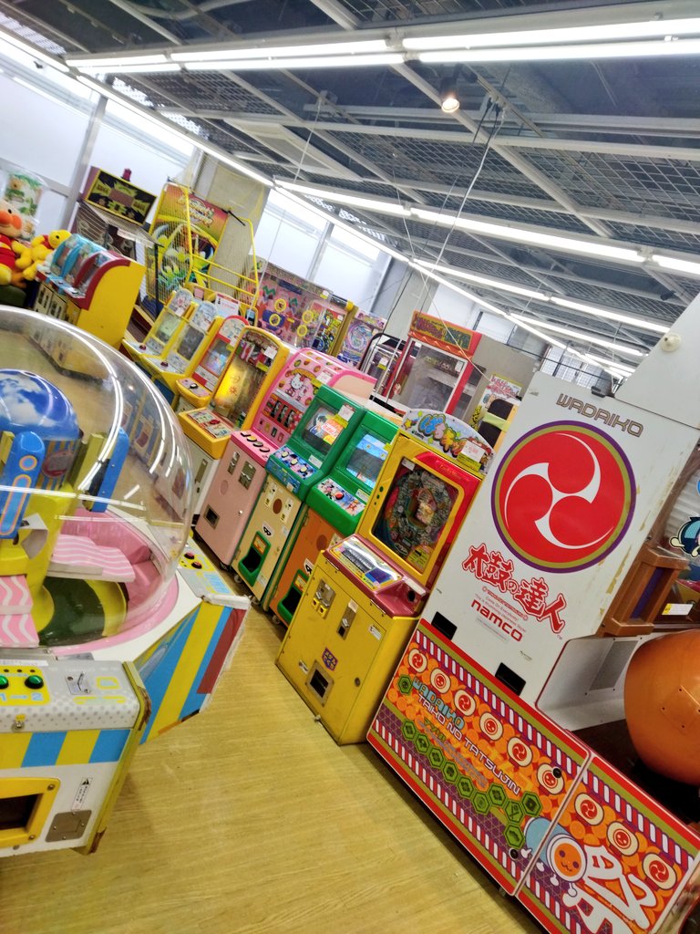 ☆在庫多数!!☆トレカ・ゲーム・ホビー ホビーオフ #八王子大和田店 トレカ館では、大型ゲーム筐体も取り扱っ