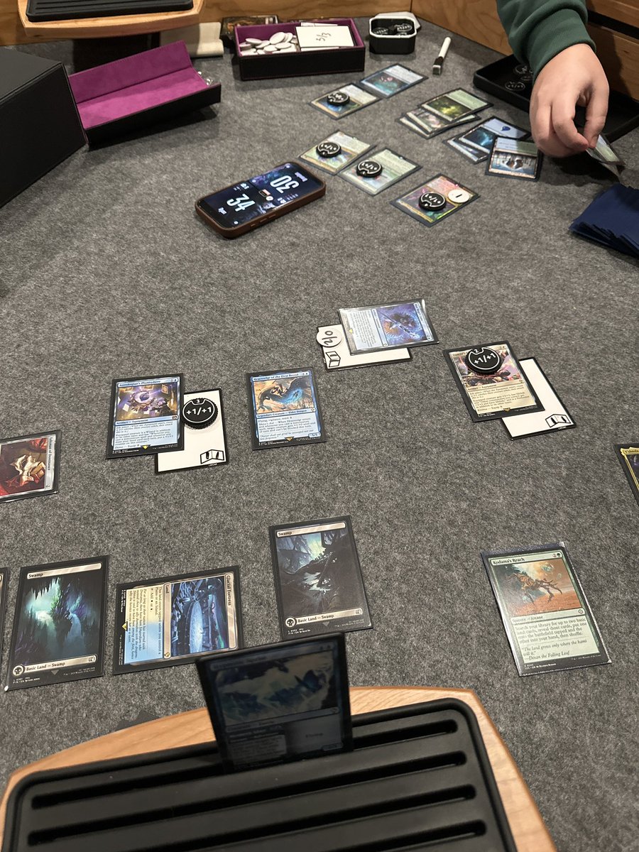 RyYesterday's tweet photo. Y’shtola deck continues to disappoint https://t.co/pkUVk1LT4b