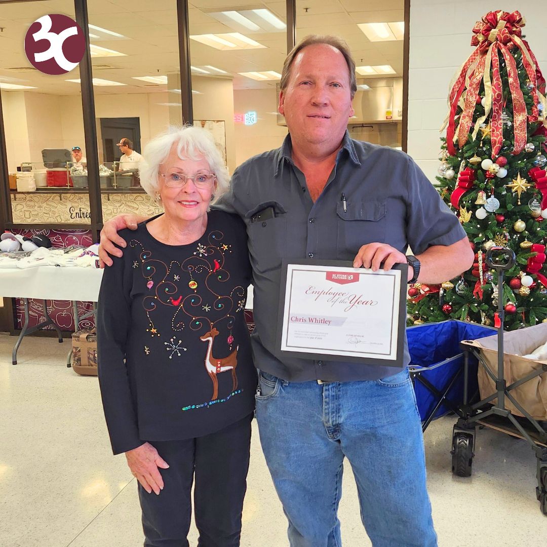 3CStoreFixtures's tweet photo. Food does, in fact, taste better when it's shared! We had a wonderful time at our 3C Christmas Luncheon. It was the perfect chance to slow down, share a meal, and celebrate all the hard work everyone has put in this year. We are so grateful for our 3C family! https://t.co/Ty7Yz9a3MP