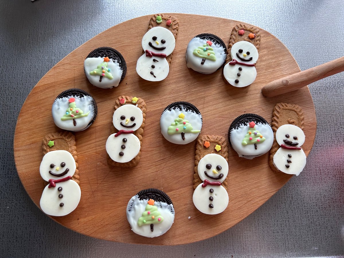 本日24日は、お休みです

数年前からクリスマスイブは、お休みを頂いてます
パーティをする訳では、ありません
びっくりする位に暇だったもので休むことにしました
ご来店予定のお客様には、ご迷惑おかけします🎄

本年の営業日もあと数日ですがどうぞよろしくお願いいたします🍚
