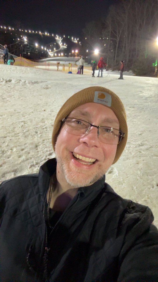 KloppTrap's tweet photo. I did snow stuff!  #holidayweek https://t.co/qlEQBzqjic