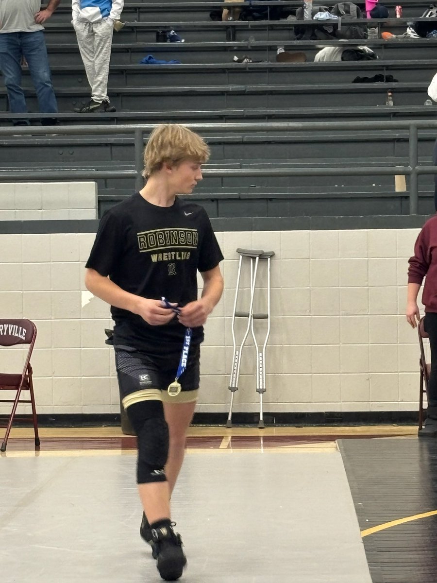 JoeTWrestling's tweet image. What a day at the Mustang Holiday Classic! The Senators placed 4th out of 12 teams and had 4 wrestlers come away with a medal! It was an amazing performance!

Medalists: 

Dale McDaniel- 1st 🥇 
Silas McGaha- 2nd 🥈 
Kingston Pratt- 3rd 🥉 
Travin Forrest- 3rd 🥉 

#SenatorPride