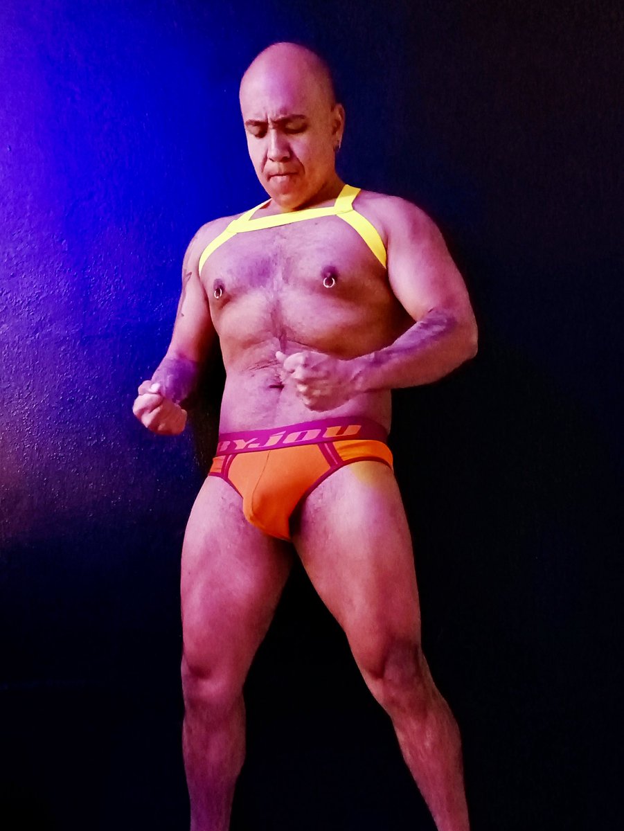 #MartesDeEnseñarLasTetas #MartesDeMorboYProvocación #martesdetentación #MartesDeTetasProvocadoras #MartesDeGanarSeguidores