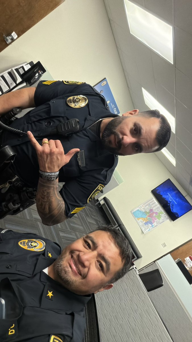 Working with night shift and having some tamales 🫔 #SBLE #PD #ChristmasEveEve