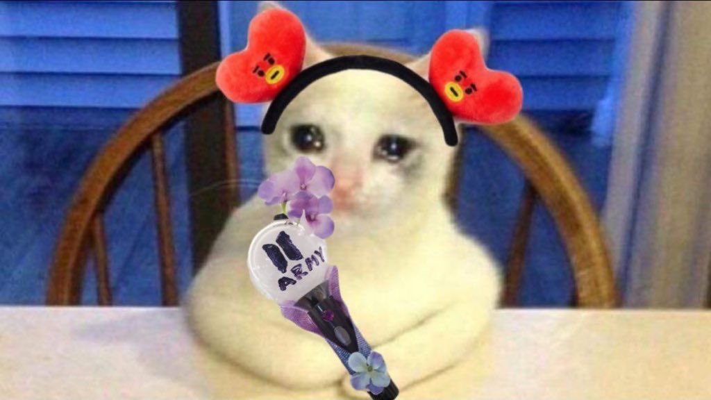 writingbyrkive's tweet image. 👤 O que seus fãs significam para você agora, V?
🐯 Eles são as minhas pessoas favoritas

V X VOGUE JAPAN