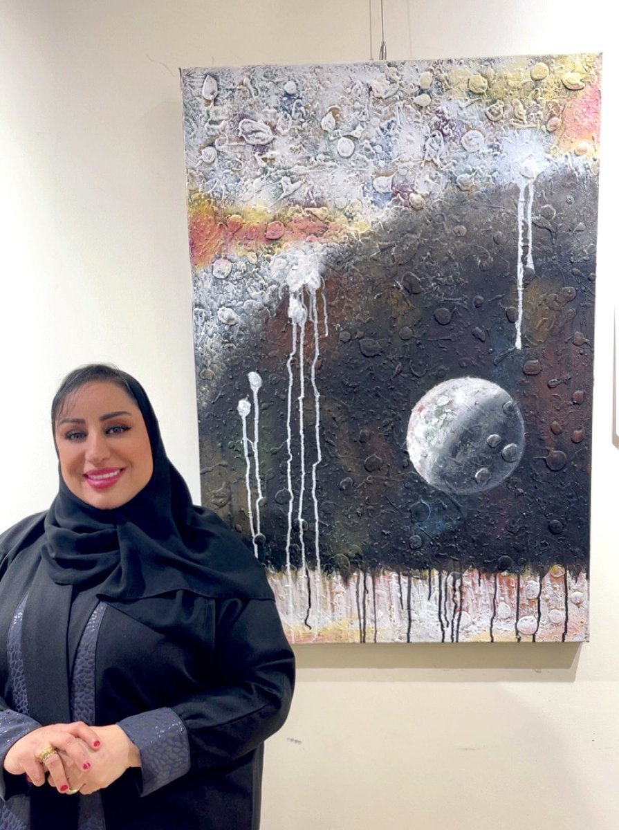 monaALshaikh6's tweet photo. حتى الأن لا أعرف أي منا يجذب الأخر .. 
ولكني أعرف جيداً حيثما توجد أنت يلين قلبي وتذوب قسوتي وتهدأ روحي . https://t.co/riPdAFFRsL