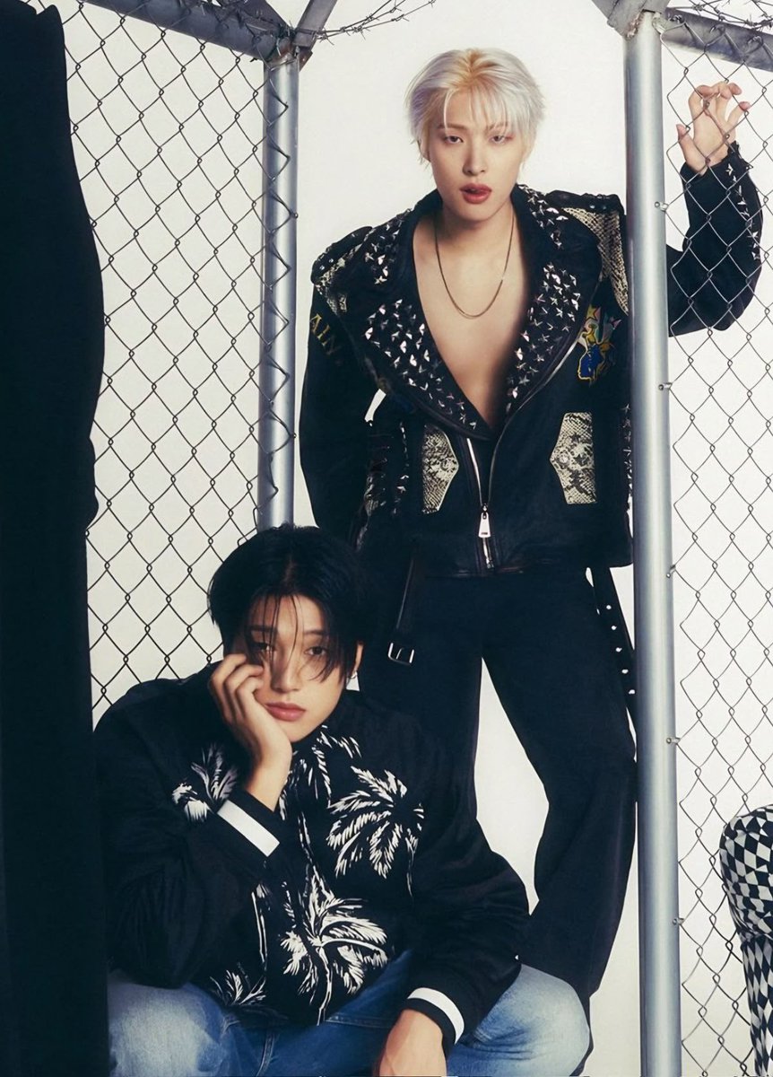 mintmingito's tweet image. this cosmopolitan shoot was everything