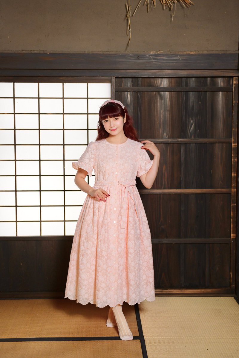 12月26日発売予定のアトリエ小町ワンピースは今回5色展開🎀