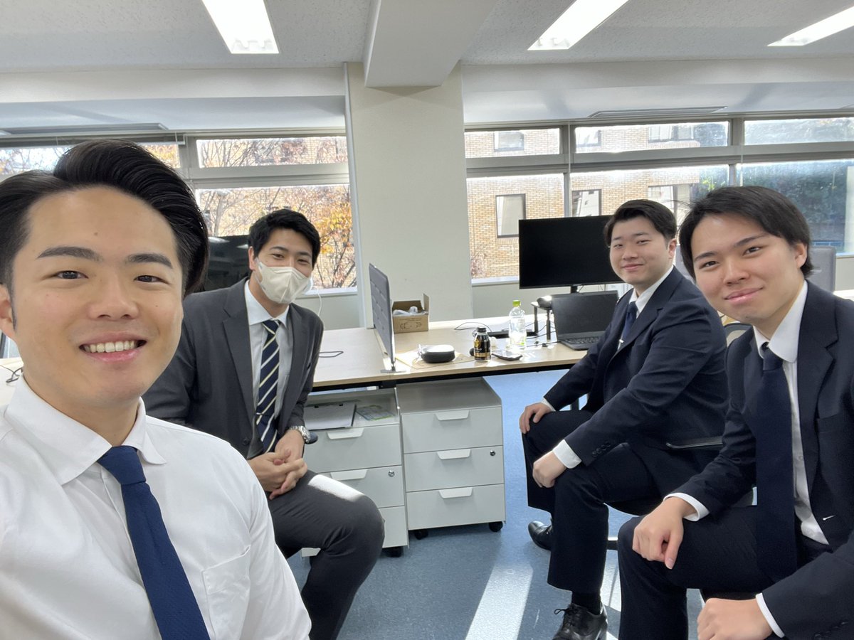 【第1回　SaaSロープレ朝会 DONE】

12/20(土)5時起き7時集合8時30分解散という超スマートな会。
第1回は面白いメンバーが集まりました！

・元ビッグモーターでゴリゴリ営業していた筋肉マッチョ
・１万円握りしめて上京しにきた若者
・デロイト内定を蹴ってstart-upに新卒で就職した若者