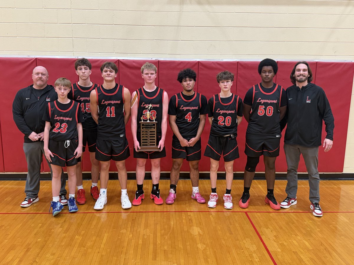 Berry_Athletics's tweet photo. 2025 Junior Varsity Logansport Savings Bank Cass County Champs! Go Berries. https://t.co/tolW87vp90