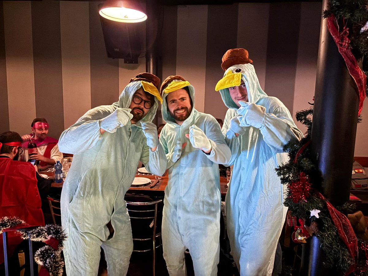 Conta951's tweet image. Undoubtedly my favorite #mtg event of the year 

33 people and 11 teams for our #mtgpauper team trio🥹♥️

Bad night for Dr. Doofenshmirtz, our team, The Agents P(auper) were ready to battle! 

We are so proud of being part of a such amazing community, thank you all♥️