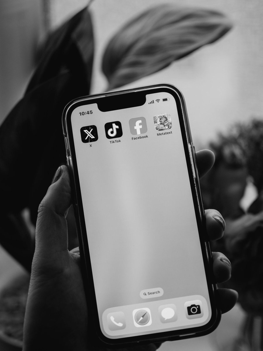 RunisMedia1's tweet photo. π Ready to take your #socialmedia presence to the next level?
Our team specializes in creating strategic & engaging content tailored to your brand's unique voice.
Let's connect & start telling your story in a way that captivates your audience! #SocialMediaMarketing #RMLCT25 https://t.co/umzvbvhZYw
