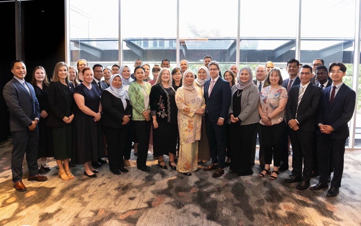 Jennifer Parker tweet media