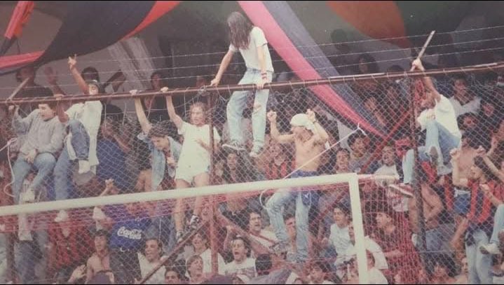 DefeTw's tweet image. Siempre a tu lado