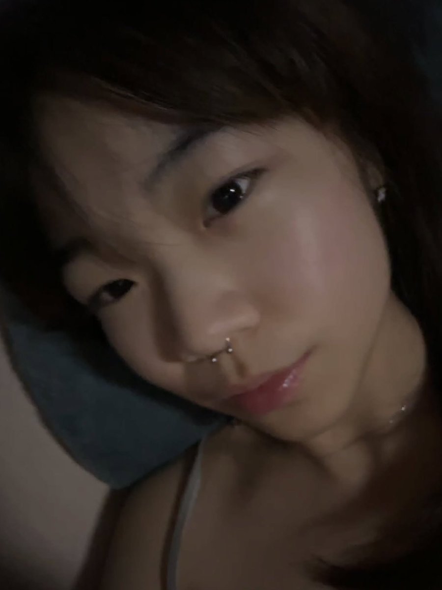 connnibon's tweet image. happy holidays. i wish for many toys and more paper to make cards for christmas