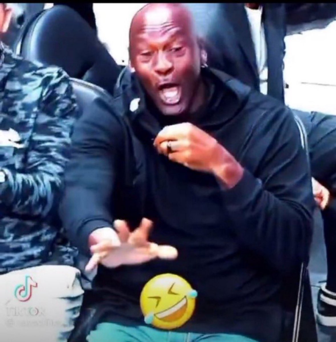 coachculva tweet media