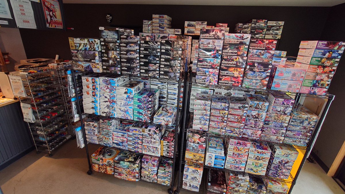 （27） Great Germany BOX ⭕️ まとめ 12/24 11:00です。 GEARBOX、本日の営業スタートです。 クリスマスイブ