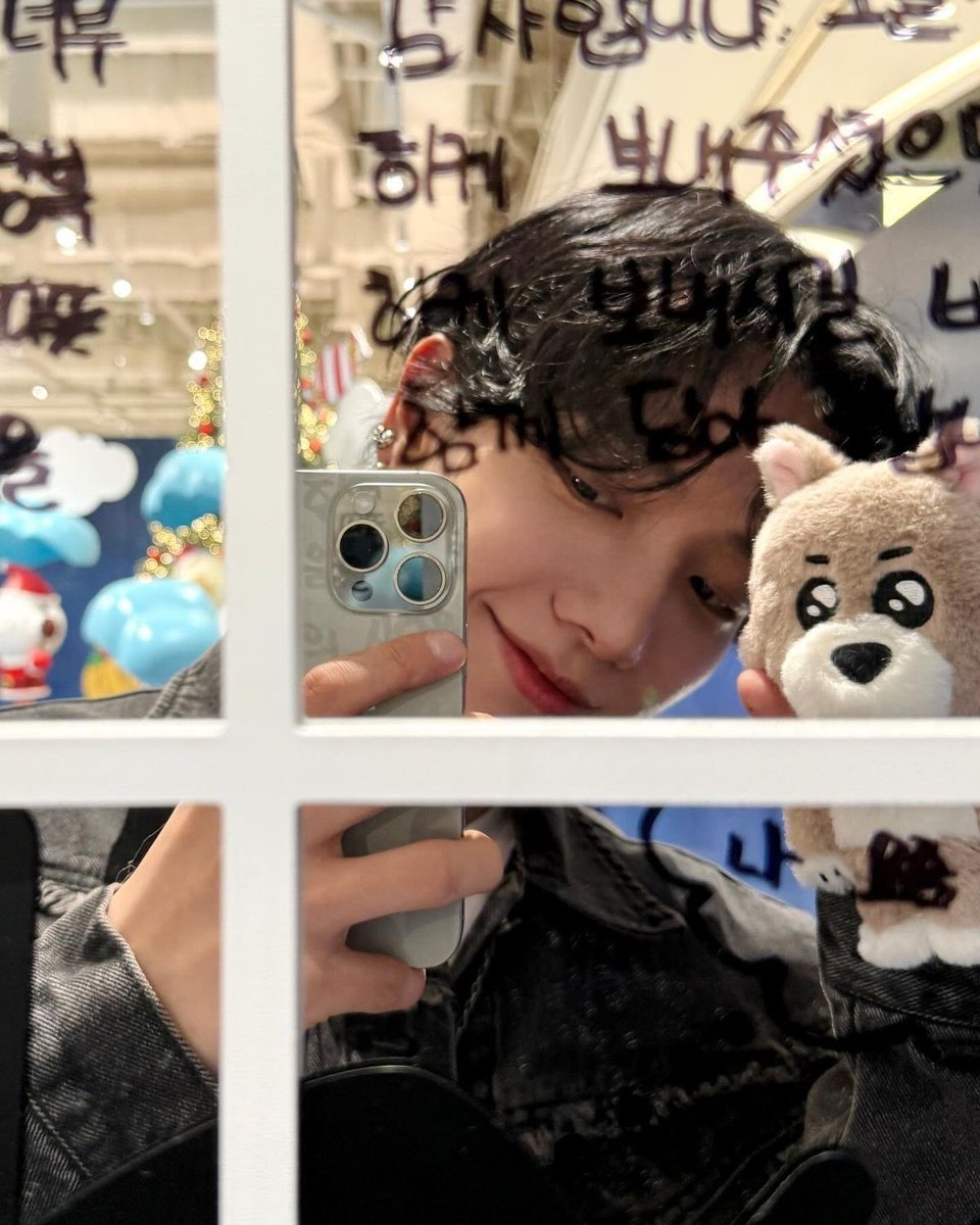 vivacixous's tweet image. ⠀ 

「 #TATANGGA_NATION 」

🗯️ 𝗔𝗚𝗥𝗔 : Siapa yang udah jajan ganci lucu ini? Kenalin, namanya Mongmong (멍멍). Coba tebak, ini 🐶 atau 🐺? 

⠀