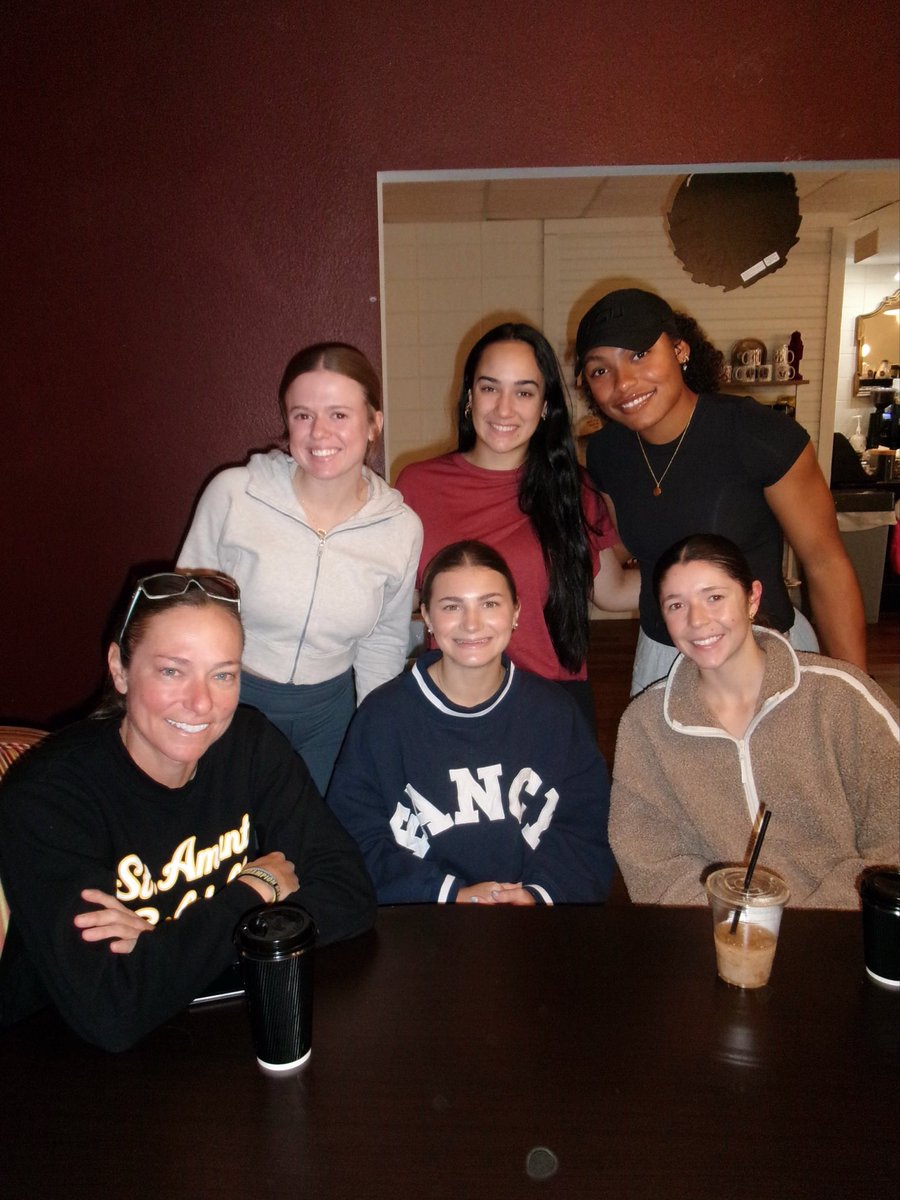 Amy Pitre tweet media